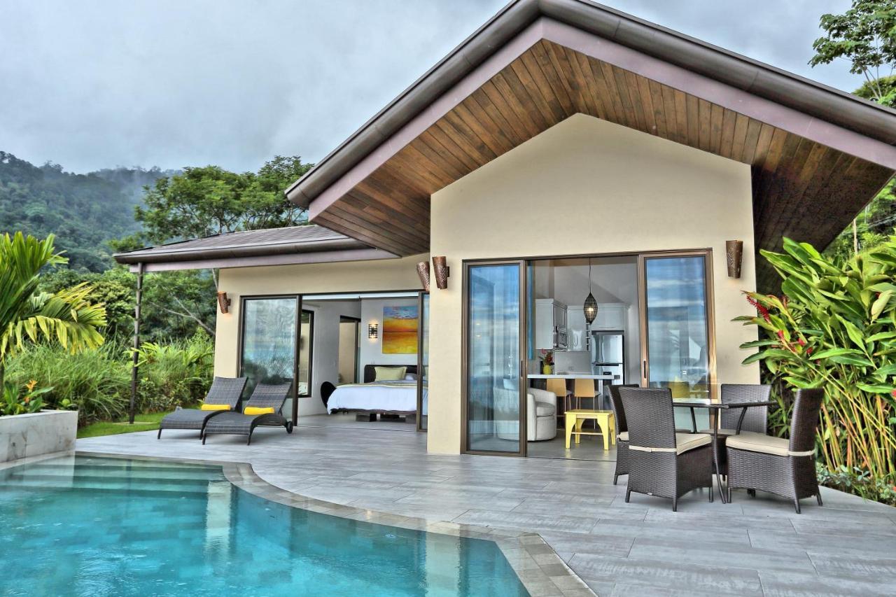 Golden Pineapple Villas-Adults Only Увита Экстерьер фото